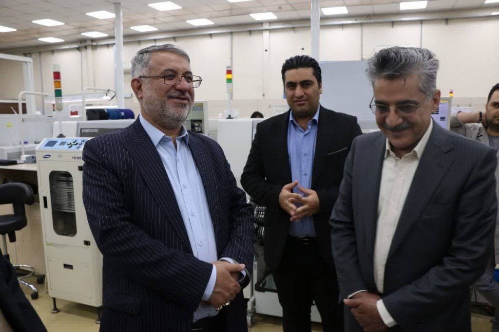 photo_2025-05-08_08-17-49 بازدید رئیس سازمان قضائی نیروهای مسلح استان یزد از صنایع تولیدی پیشگامان